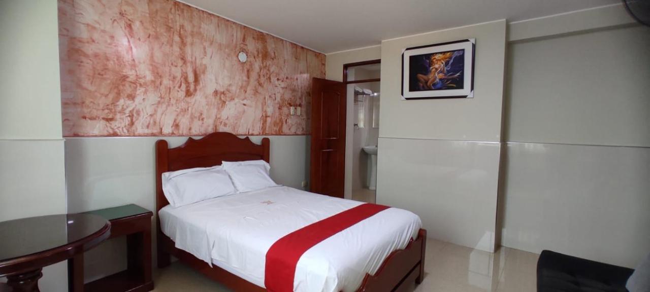 Hotel Real Bolivar Chimbote Exteriör bild